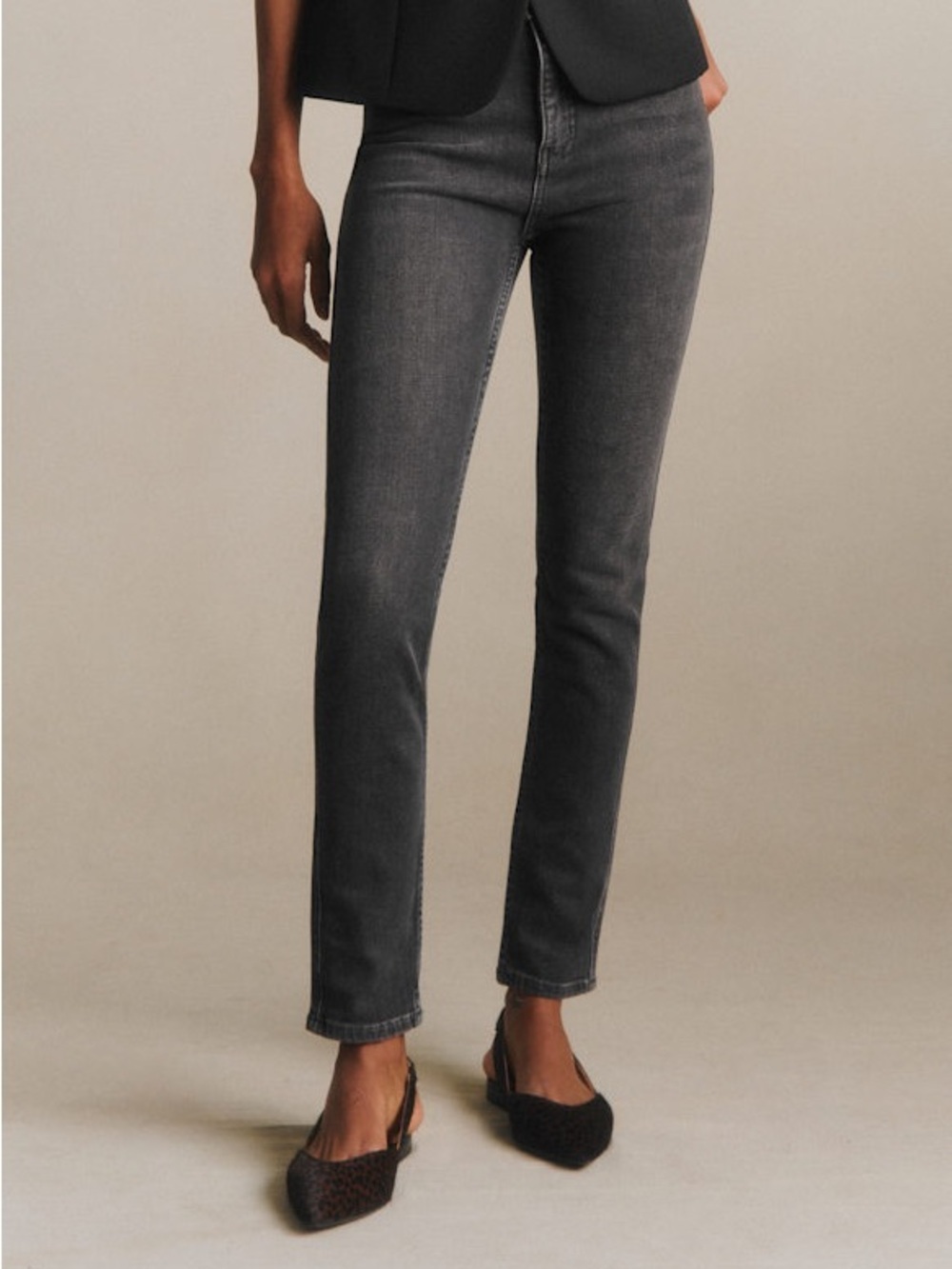 Sezane Slim Parfait in Middle Grey High-Rise Slim Straight Jeans